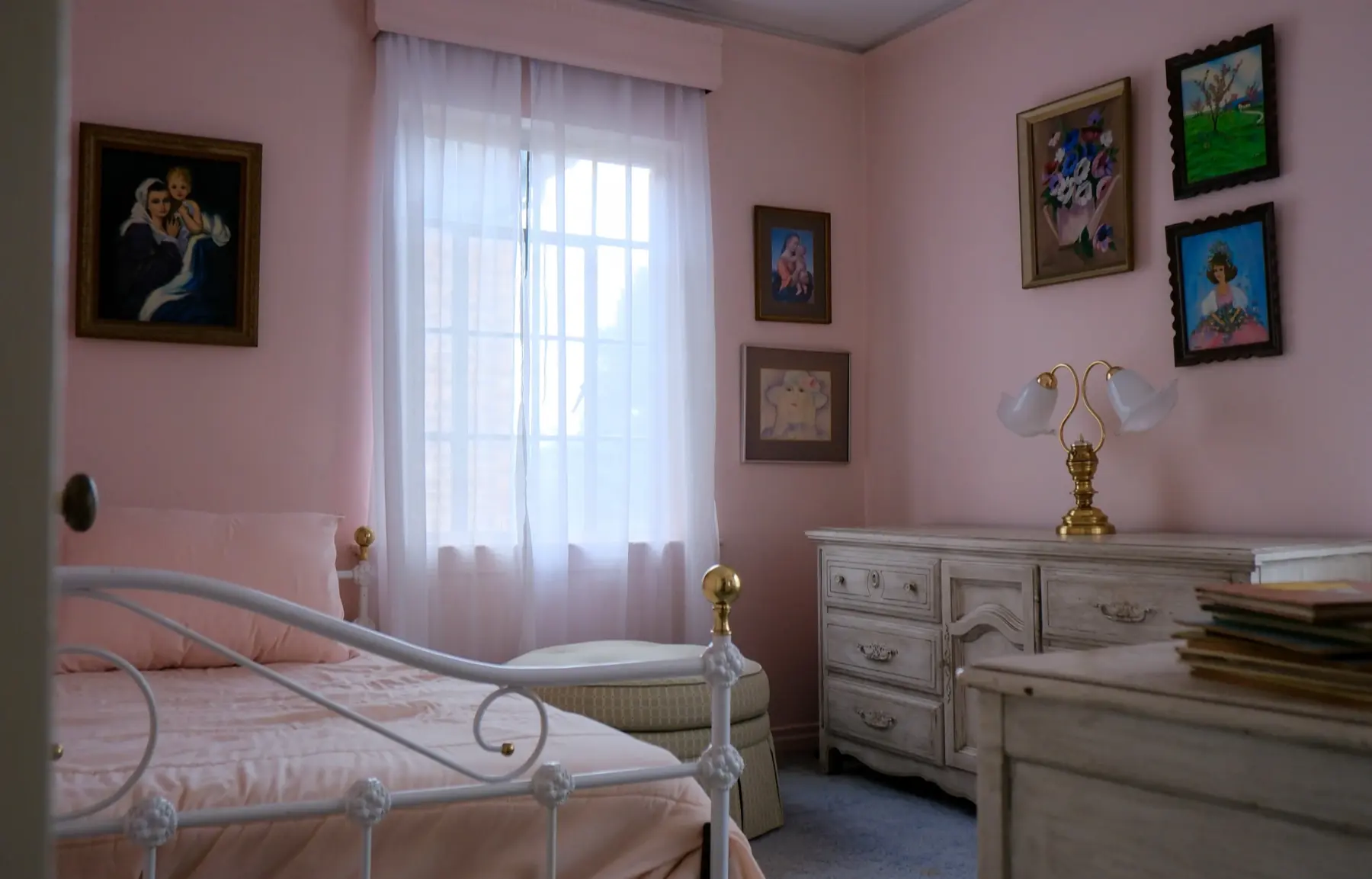 Pink room